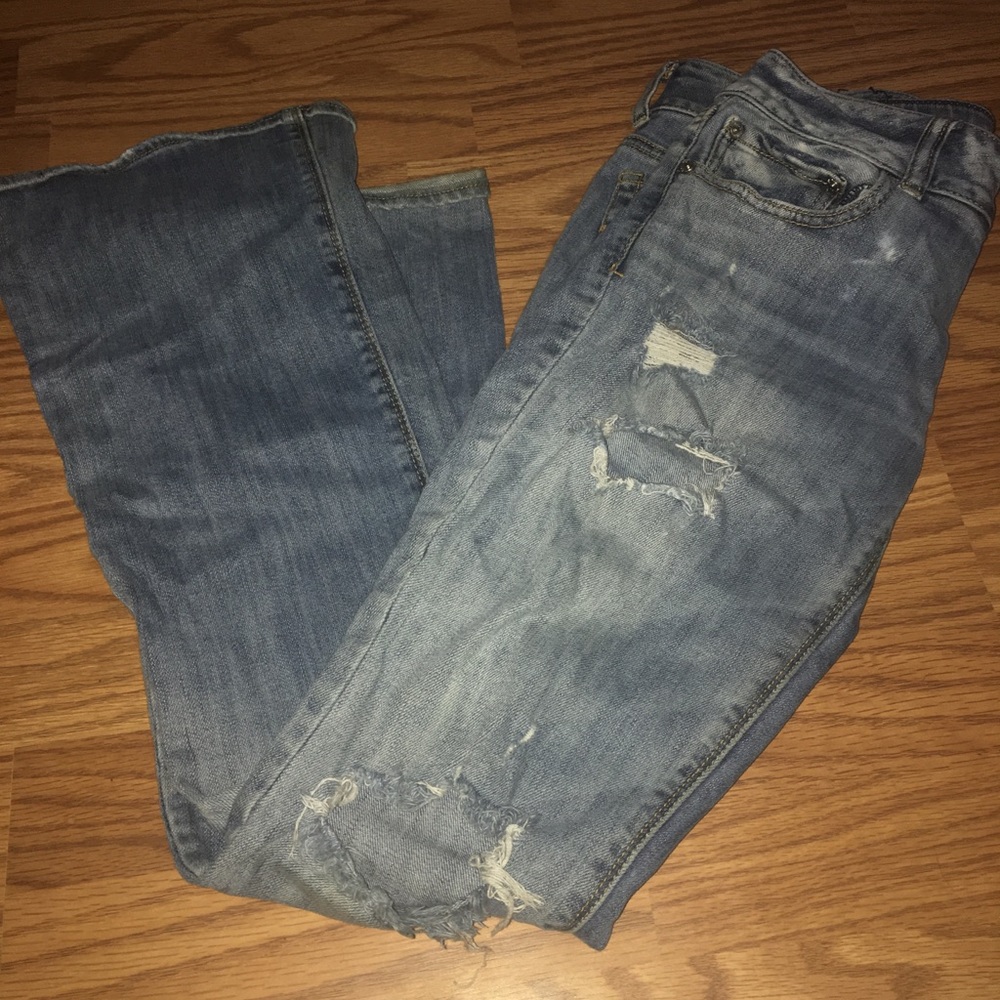 American Eagle Distressed Boot Cut Jeans Size 6